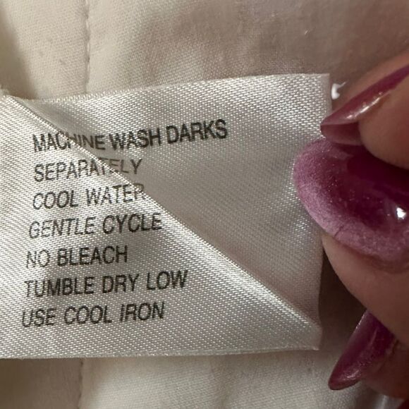 Jamie Sadock ~ Ivory Shorts ~ Poly/Nylon Blend ~ size 6 ~High rise/high waisted - Picture 7 of 11